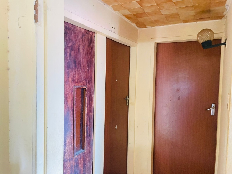 5 Bedroom Property for Sale in Soshanguve G Gauteng