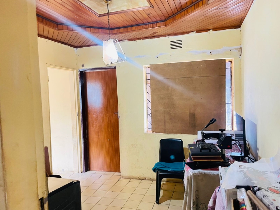 5 Bedroom Property for Sale in Soshanguve G Gauteng