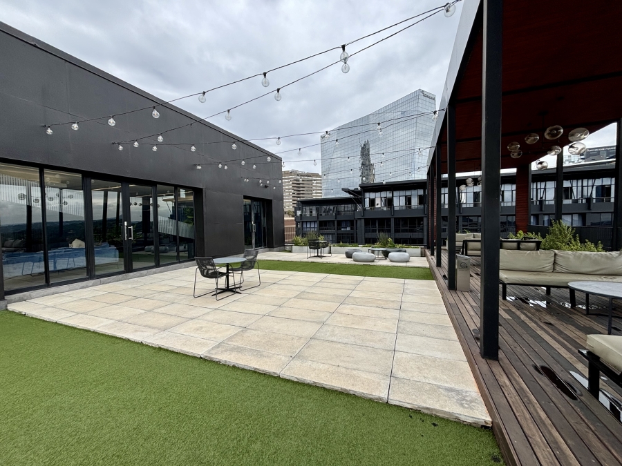 1 Bedroom Property for Sale in Sandton Central Gauteng