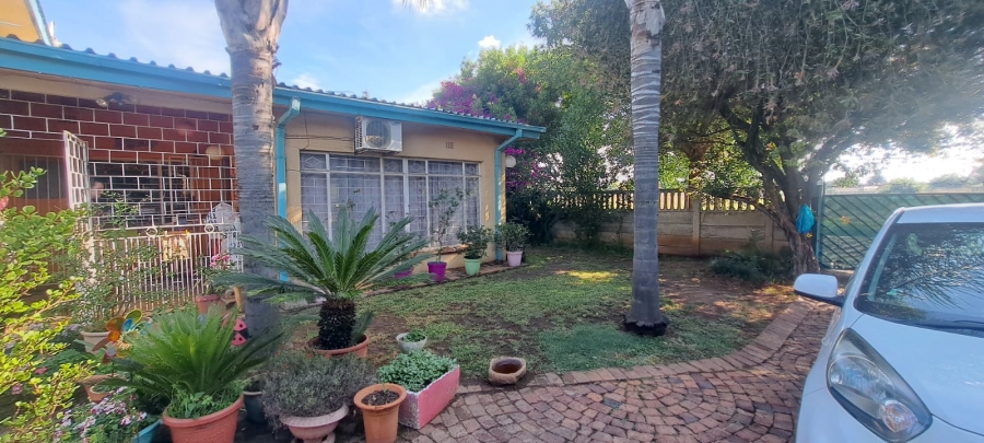 3 Bedroom Property for Sale in Brakpan Central Gauteng