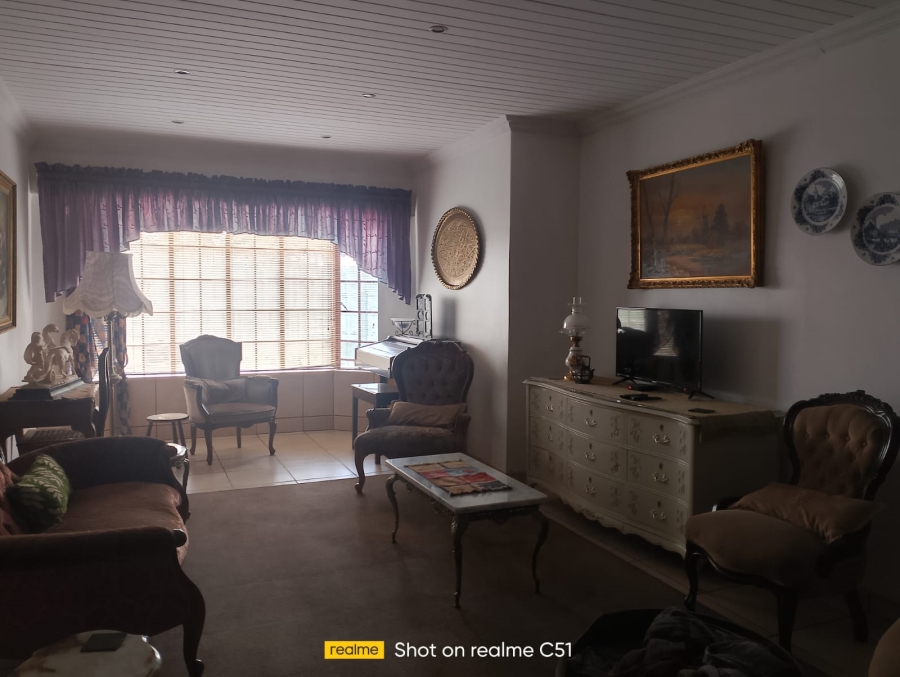 6 Bedroom Property for Sale in Van Dyk Park Gauteng