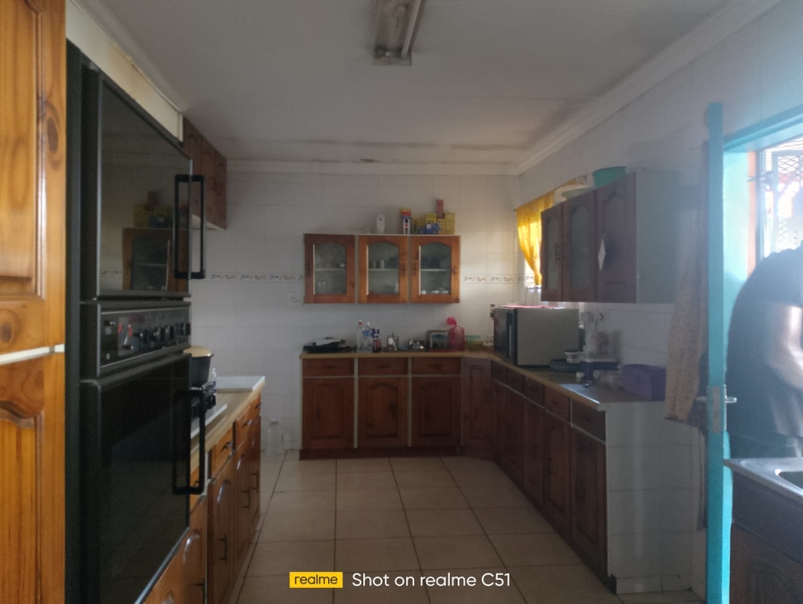 6 Bedroom Property for Sale in Van Dyk Park Gauteng