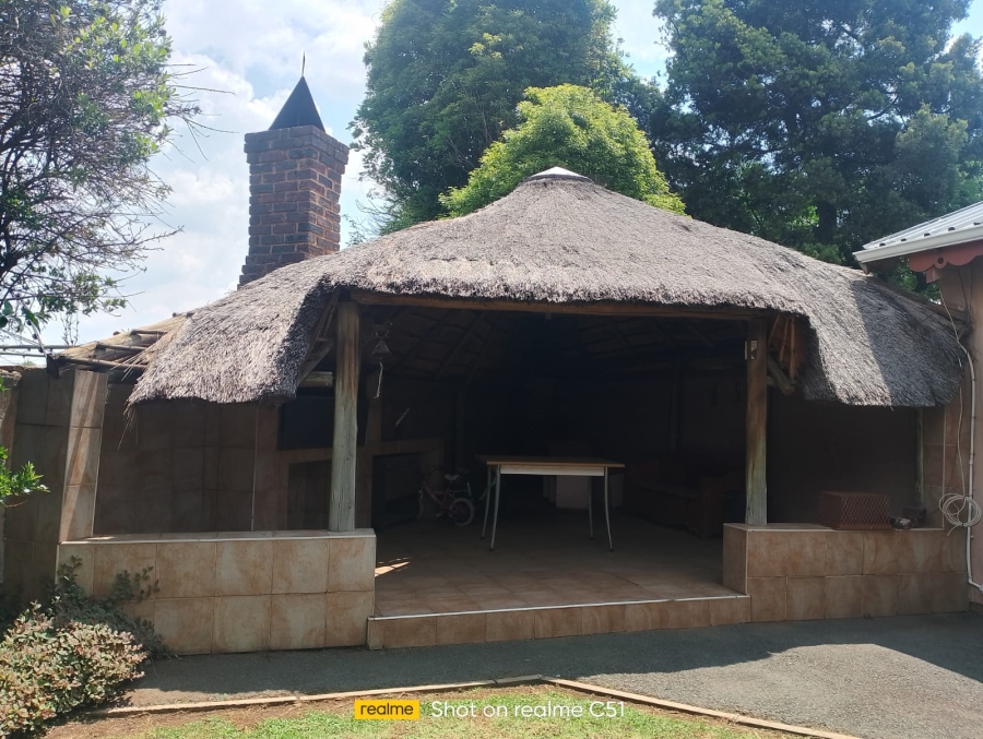 6 Bedroom Property for Sale in Van Dyk Park Gauteng