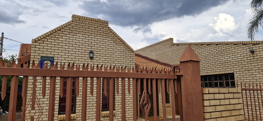 To Let 3 Bedroom Property for Rent in Mamelodi East Gauteng