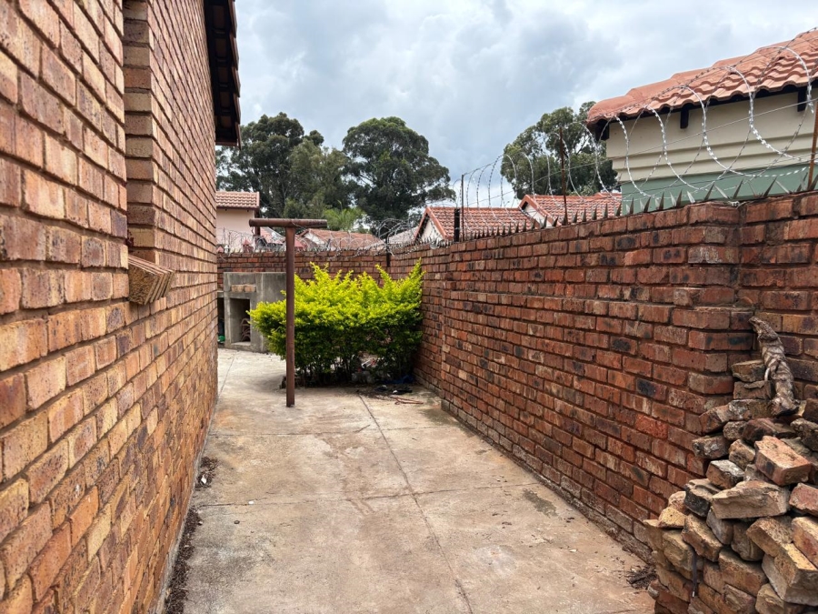 4 Bedroom Property for Sale in Philip Nel Park Gauteng