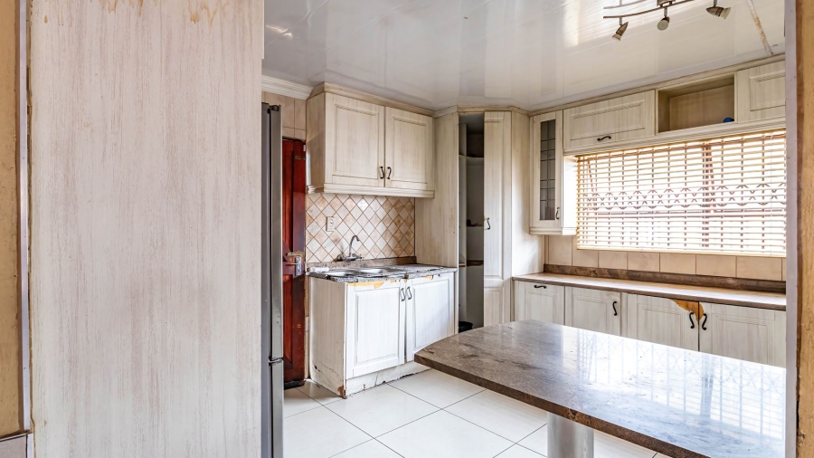 4 Bedroom Property for Sale in Philip Nel Park Gauteng