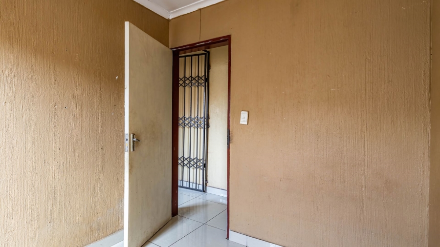 4 Bedroom Property for Sale in Philip Nel Park Gauteng