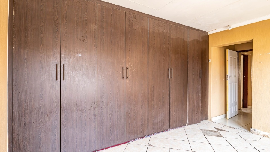 4 Bedroom Property for Sale in Philip Nel Park Gauteng