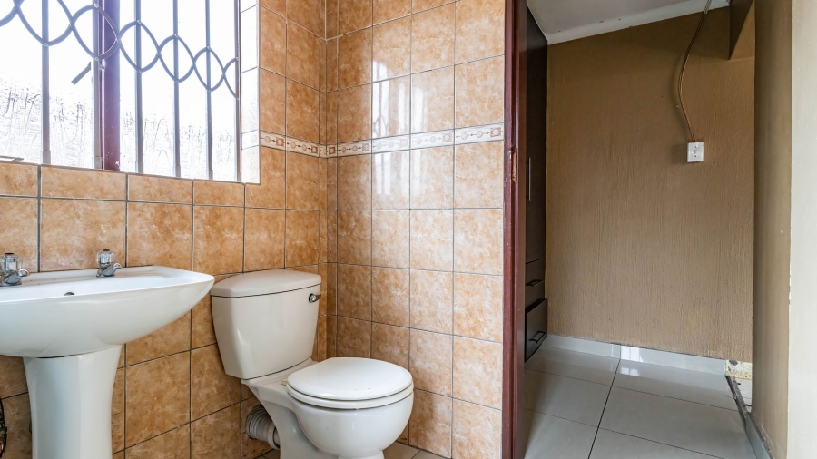 4 Bedroom Property for Sale in Philip Nel Park Gauteng