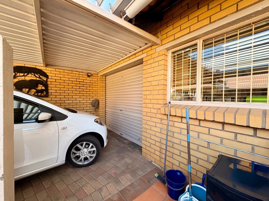 3 Bedroom Property for Sale in Dal Fouche Gauteng