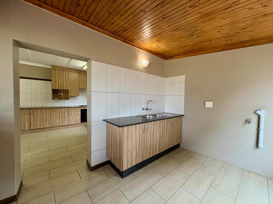 3 Bedroom Property for Sale in Sonneveld Gauteng