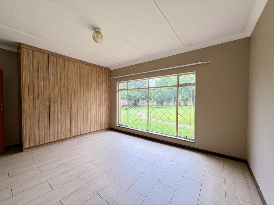 3 Bedroom Property for Sale in Sonneveld Gauteng