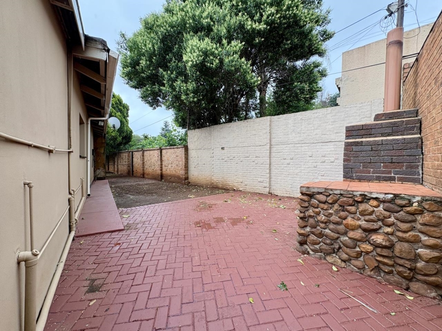 3 Bedroom Property for Sale in Sonneveld Gauteng
