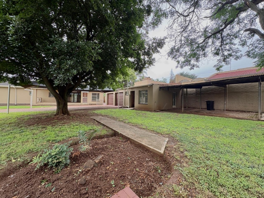 3 Bedroom Property for Sale in Sonneveld Gauteng