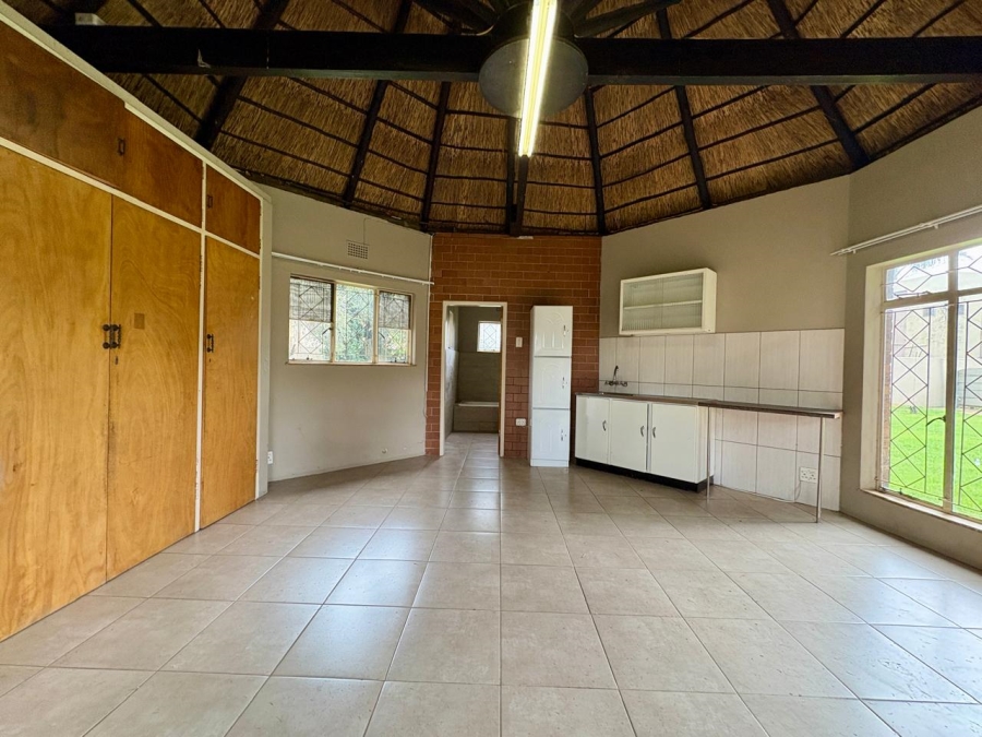 3 Bedroom Property for Sale in Sonneveld Gauteng