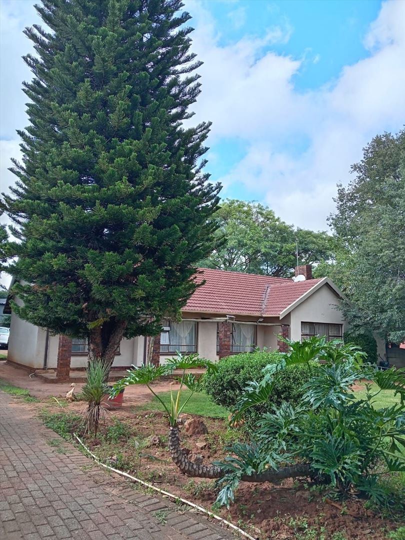 3 Bedroom Property for Sale in Birch Acres Gauteng
