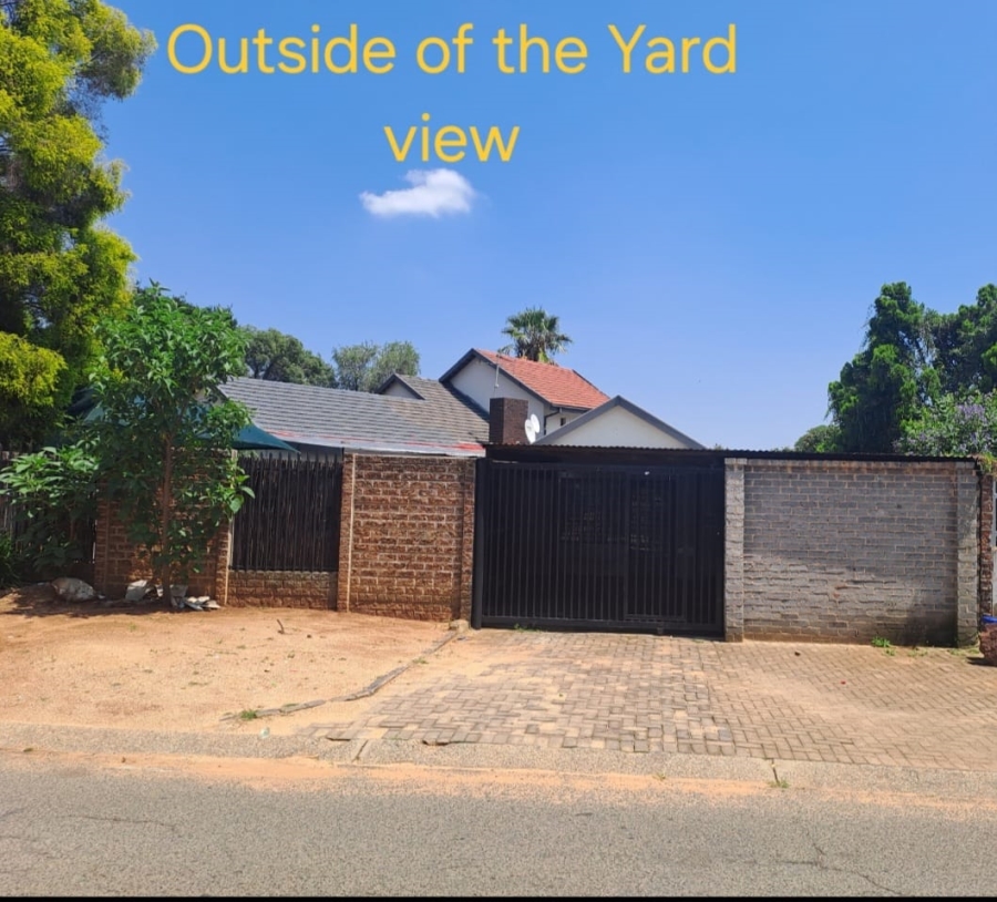 4 Bedroom Property for Sale in Birchleigh Gauteng