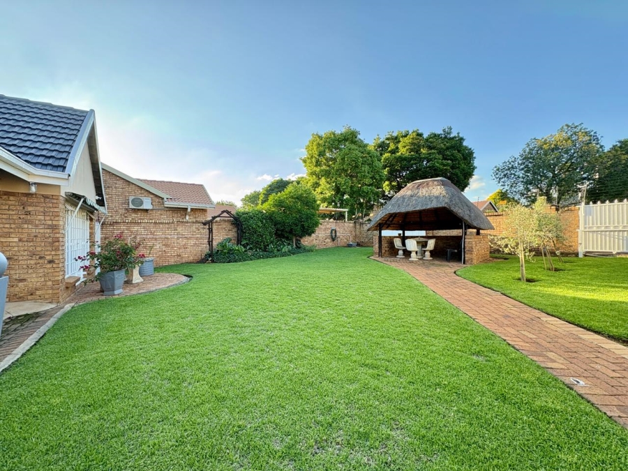 4 Bedroom Property for Sale in Sunward Park Gauteng