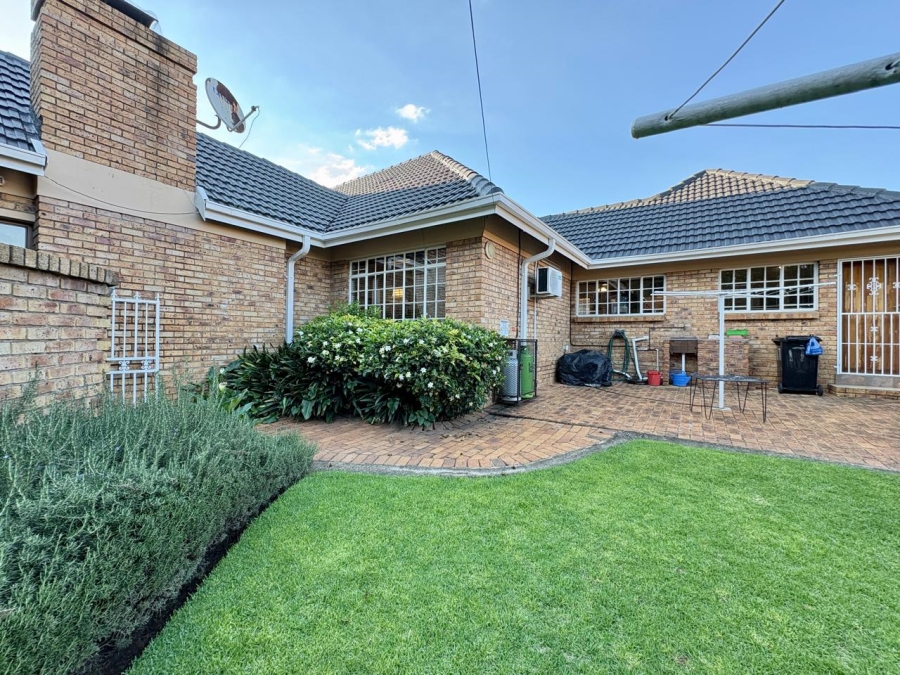 4 Bedroom Property for Sale in Sunward Park Gauteng