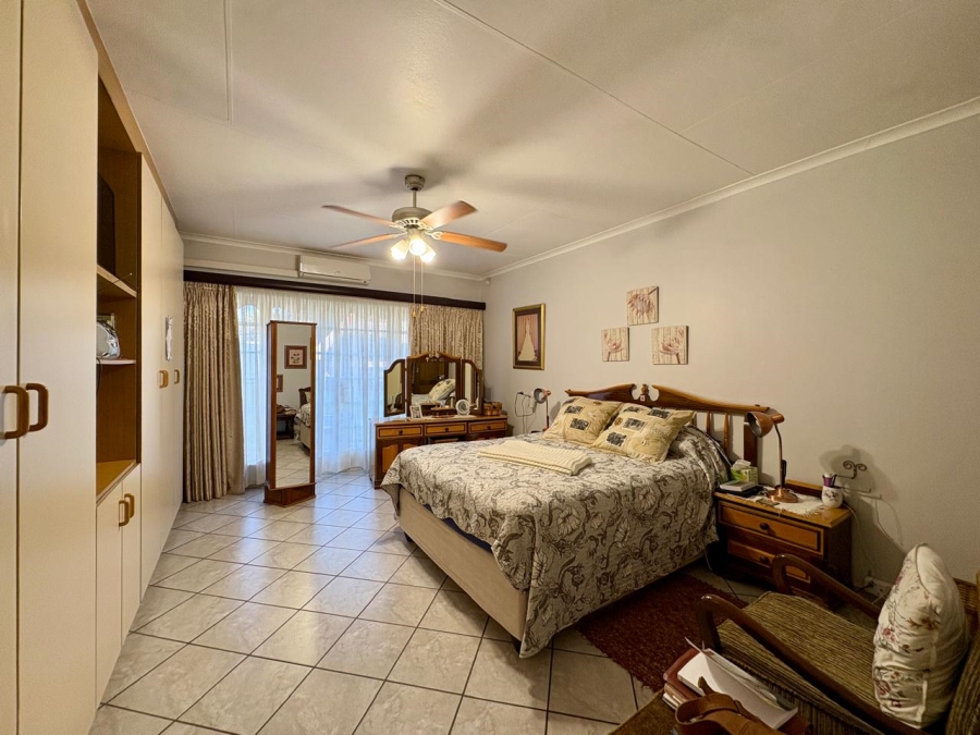 4 Bedroom Property for Sale in Sunward Park Gauteng