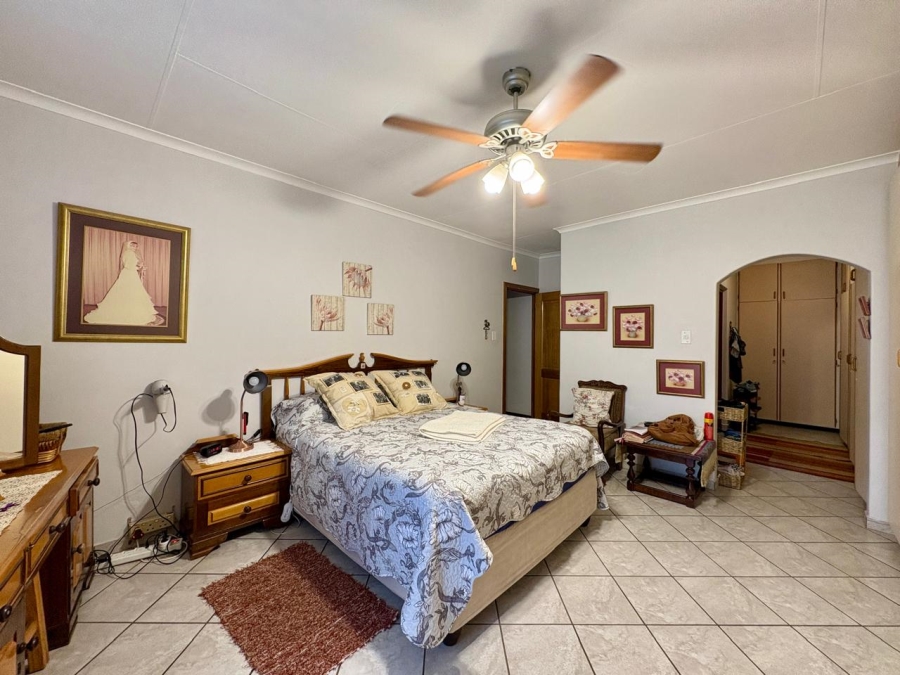 4 Bedroom Property for Sale in Sunward Park Gauteng