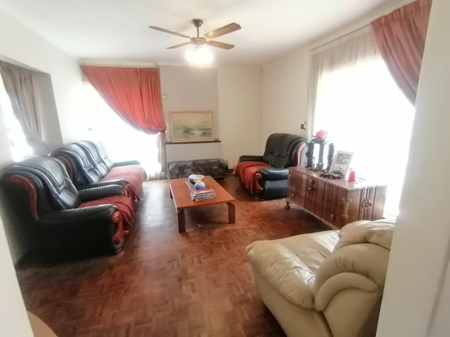3 Bedroom Property for Sale in Birchleigh Gauteng