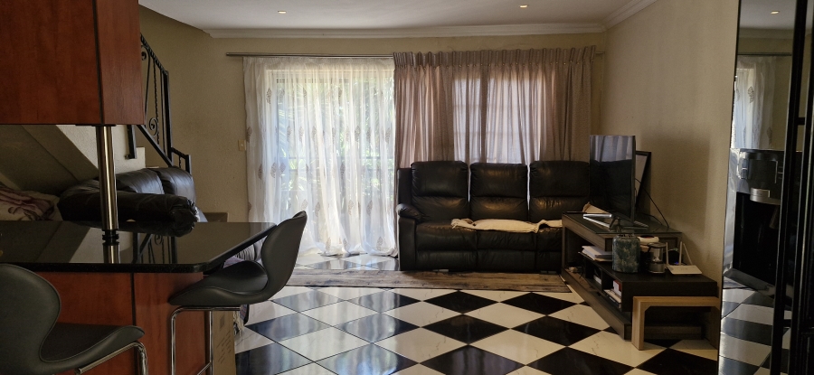 2 Bedroom Property for Sale in La Montagne Gauteng