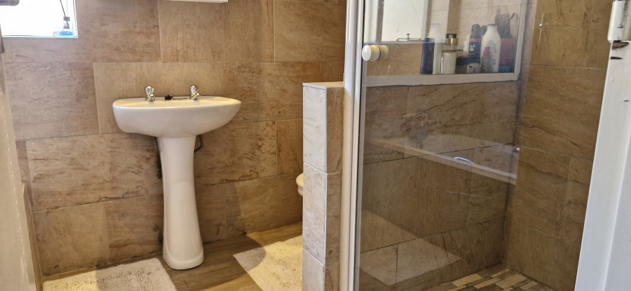 2 Bedroom Property for Sale in La Montagne Gauteng