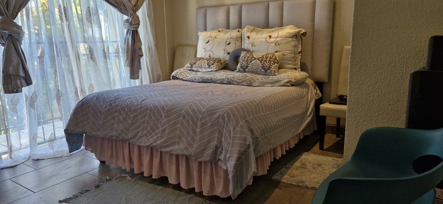 2 Bedroom Property for Sale in La Montagne Gauteng