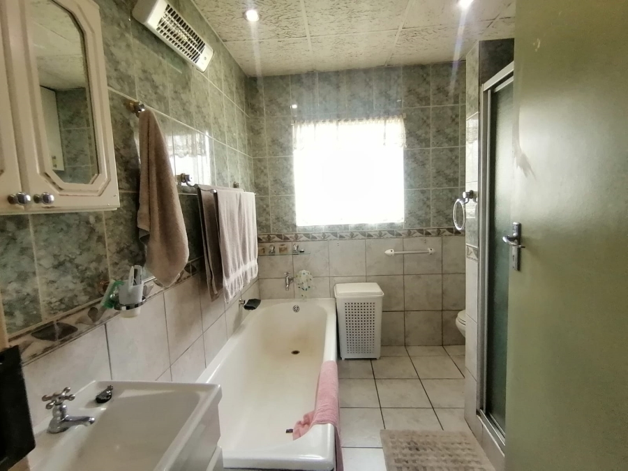3 Bedroom Property for Sale in Norkem Park Gauteng