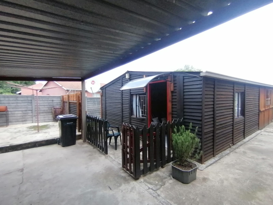 3 Bedroom Property for Sale in Norkem Park Gauteng