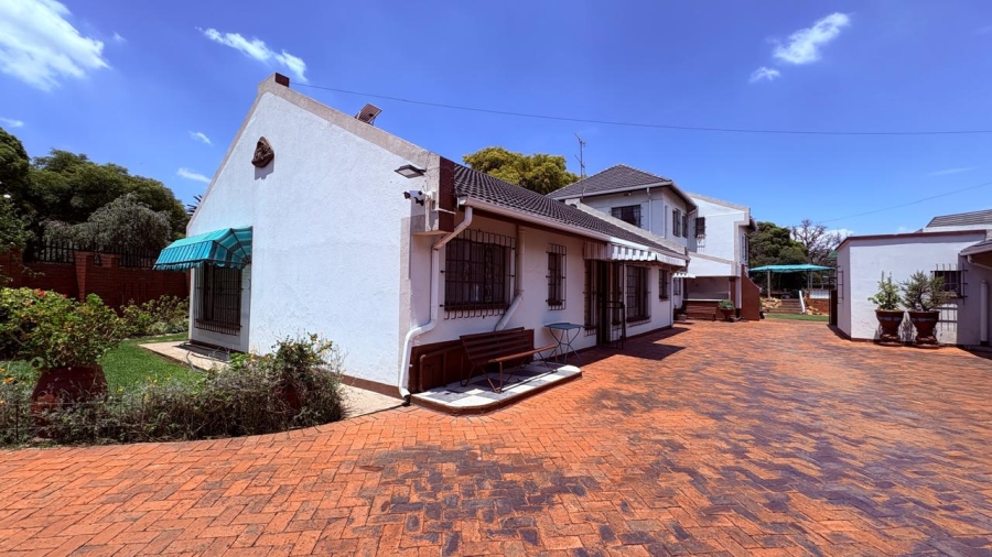 4 Bedroom Property for Sale in Selection Park Gauteng