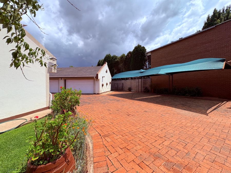 4 Bedroom Property for Sale in Selection Park Gauteng