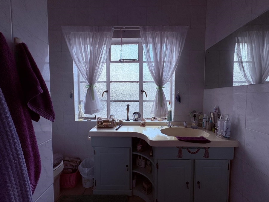 4 Bedroom Property for Sale in Selection Park Gauteng