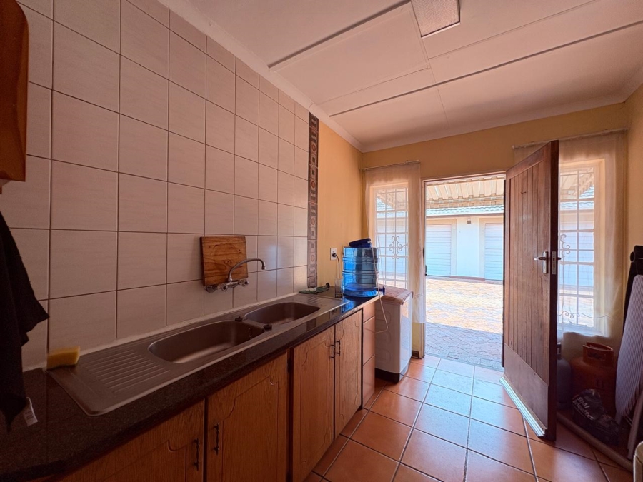 4 Bedroom Property for Sale in Selection Park Gauteng