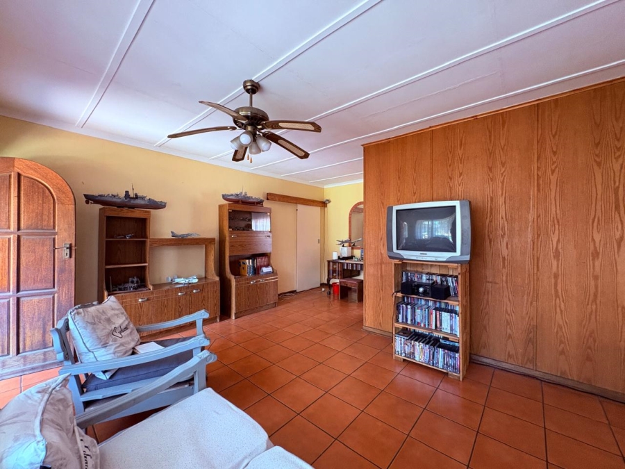 4 Bedroom Property for Sale in Selection Park Gauteng