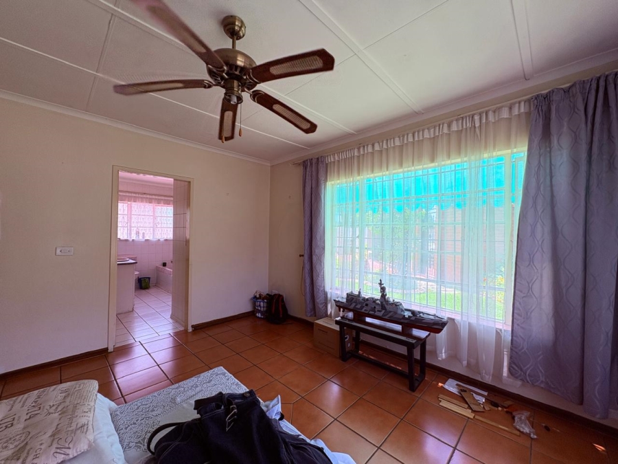 4 Bedroom Property for Sale in Selection Park Gauteng