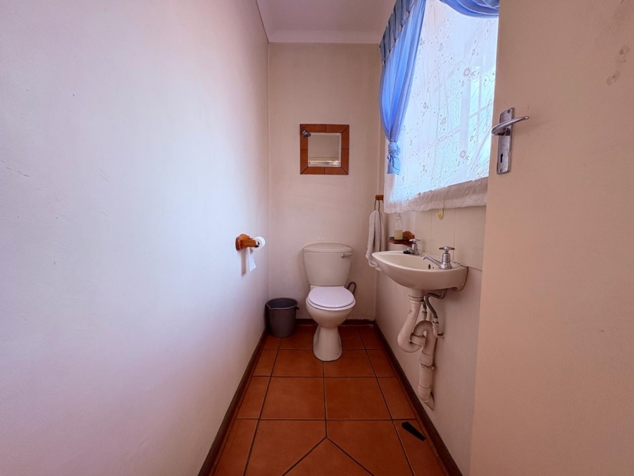 4 Bedroom Property for Sale in Selection Park Gauteng