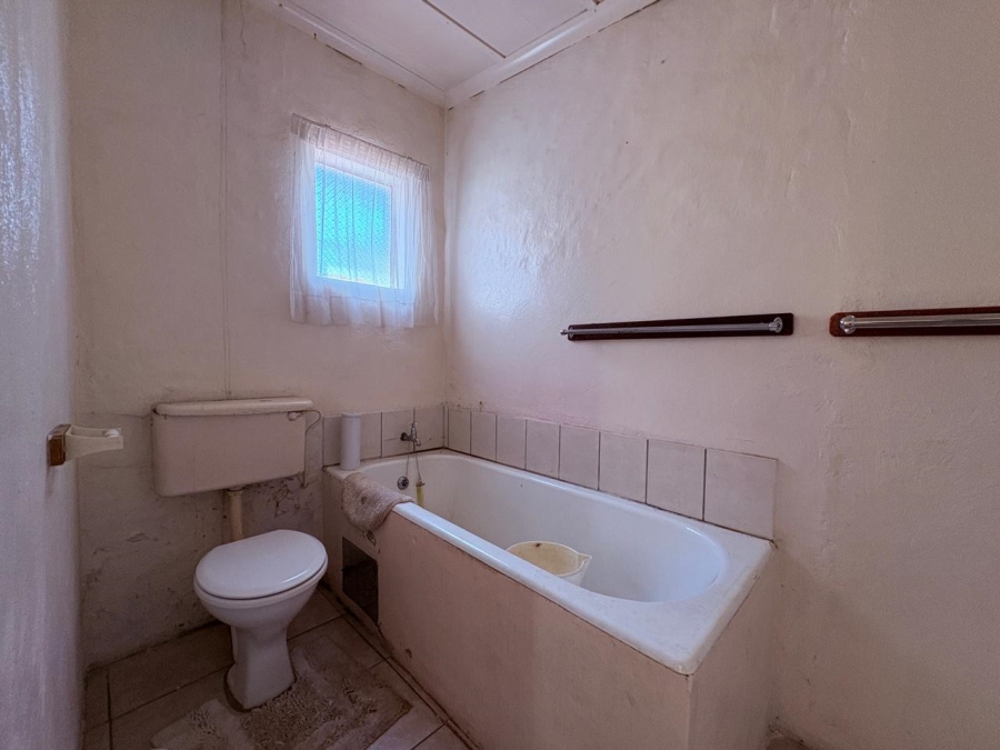 4 Bedroom Property for Sale in Selection Park Gauteng