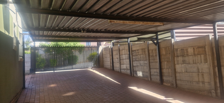 3 Bedroom Property for Sale in Mahube Valley Gauteng