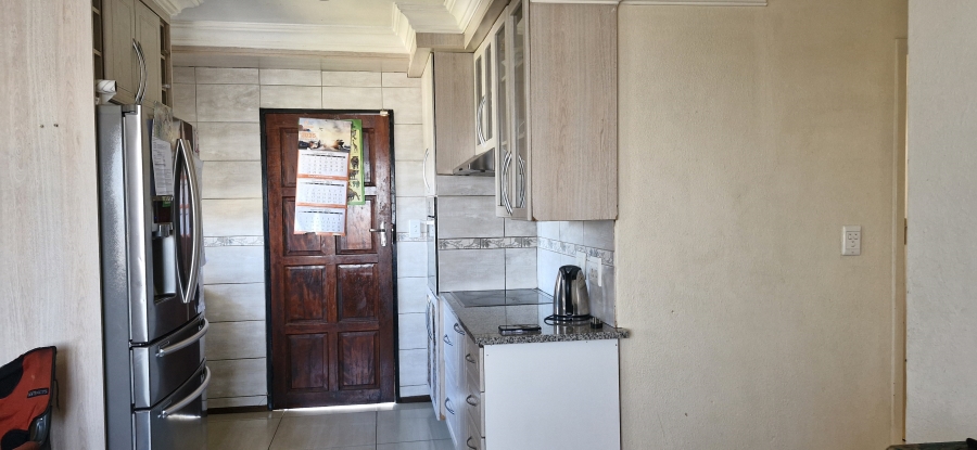 3 Bedroom Property for Sale in Mahube Valley Gauteng