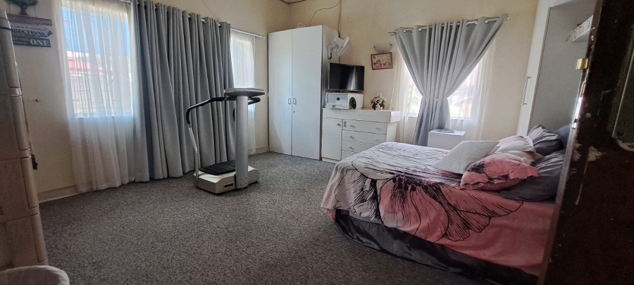 3 Bedroom Property for Sale in Brakpan Central Gauteng