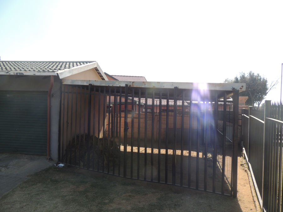 3 Bedroom Property for Sale in Elandspark Gauteng
