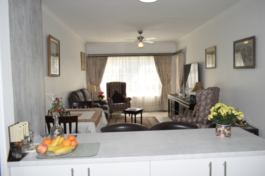 2 Bedroom Property for Sale in Beyers Park Gauteng