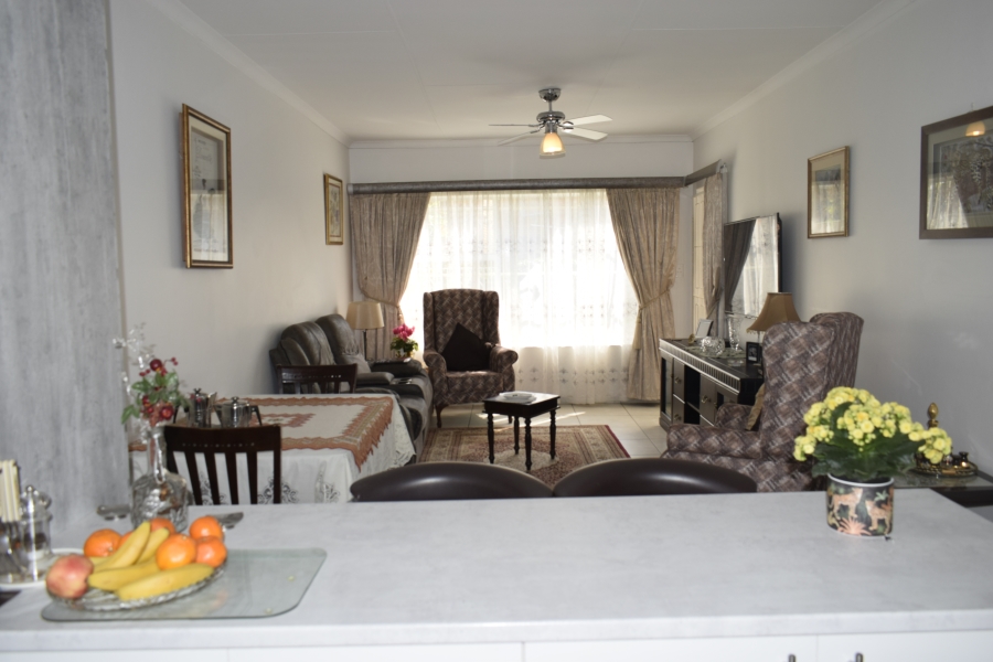 2 Bedroom Property for Sale in Beyers Park Gauteng