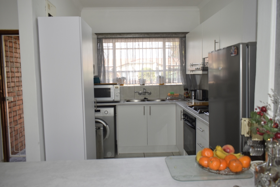 2 Bedroom Property for Sale in Beyers Park Gauteng