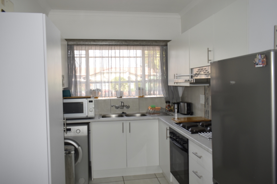2 Bedroom Property for Sale in Beyers Park Gauteng