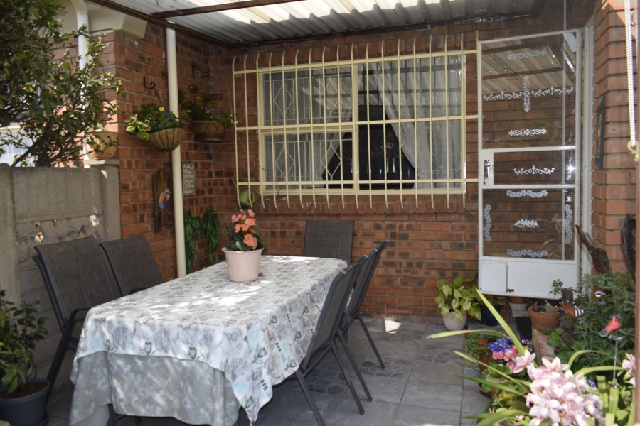 2 Bedroom Property for Sale in Beyers Park Gauteng