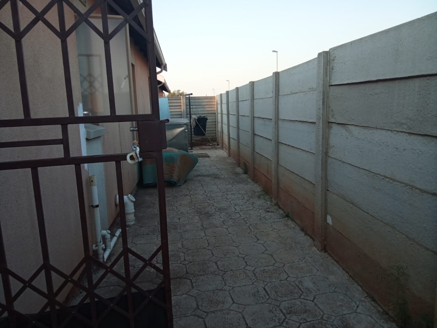 3 Bedroom Property for Sale in Sky City Gauteng