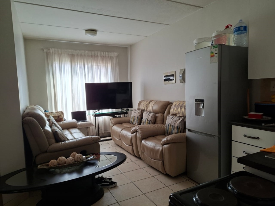 1 Bedroom Property for Sale in Vanderbijlpark CW 5 Gauteng
